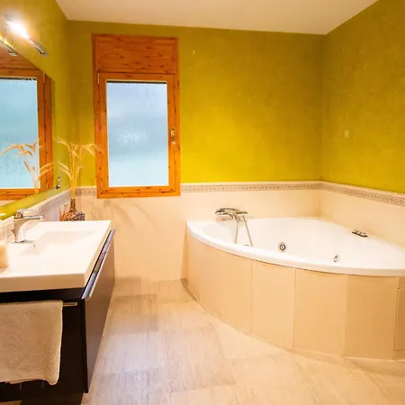 Villa Spacious Countryside Costa Brava Relax