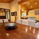 Spacious Countryside Costa Brava Relax Вилла